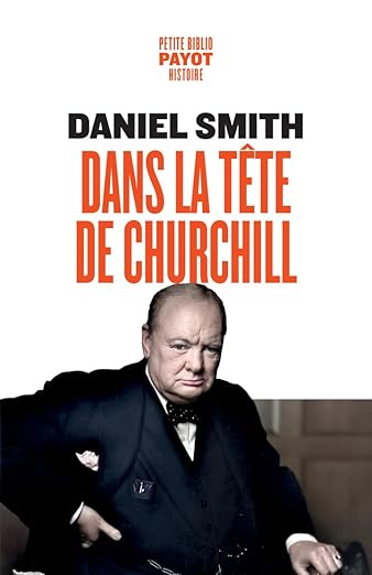 Smith explore les ressorts intellectuels et psychologiques de Churchill : ses lectures, son rapport obsessionnel à l’Histoire, ses contradictions personnelles, mais aussi sa capacité singulière à penser la guerre comme un combat à la fois stratégique, civilisationnel et symbolique. Churchill ne pensait pas la guerre comme une anomalie, mais comme une constante de la condition humaine, susceptible d’être contenue — jamais éradiquée — par la volonté politique et la mobilisation morale.