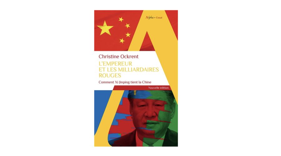 Le récit s’ouvre sur le sacre : le XXᵉ Congrès du Parti communiste, novembre 2022, un rituel « immuable et grandiose » où tout est rouge, à l’exception des costumes noirs des 2 296 délégués. Xi Jinping obtient son troisième mandat.